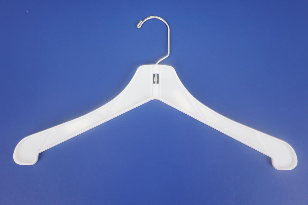 17 Heavy Weight Coat Hanger