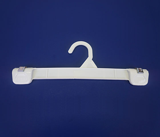 Economy Plastic Hangers S-18035 - Uline